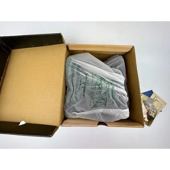 BearPaw Meadow Youth Short 604Y Chocolate Winter Boots Size 2 Youths Shoes NEW - Picture 10 of 10